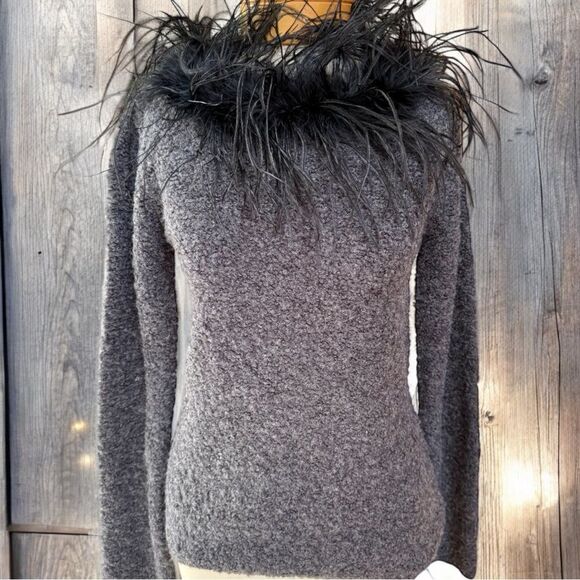 Radzoli stunning sweater wool bend with Ostrich feathers around the neckline'. M - Picture 6 of 7